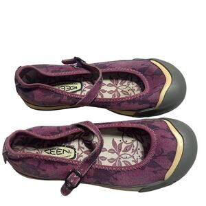 KEEN Mary Jane Slip On Shoes Women's Size 9.5 Purple Floral Outdoor Toe Bumper